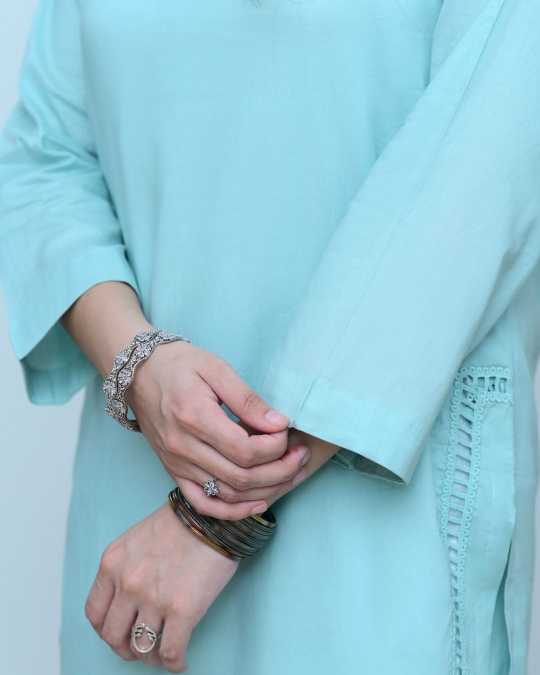 aqua lawn stitched 2-piece suit – kameez & trouser zip