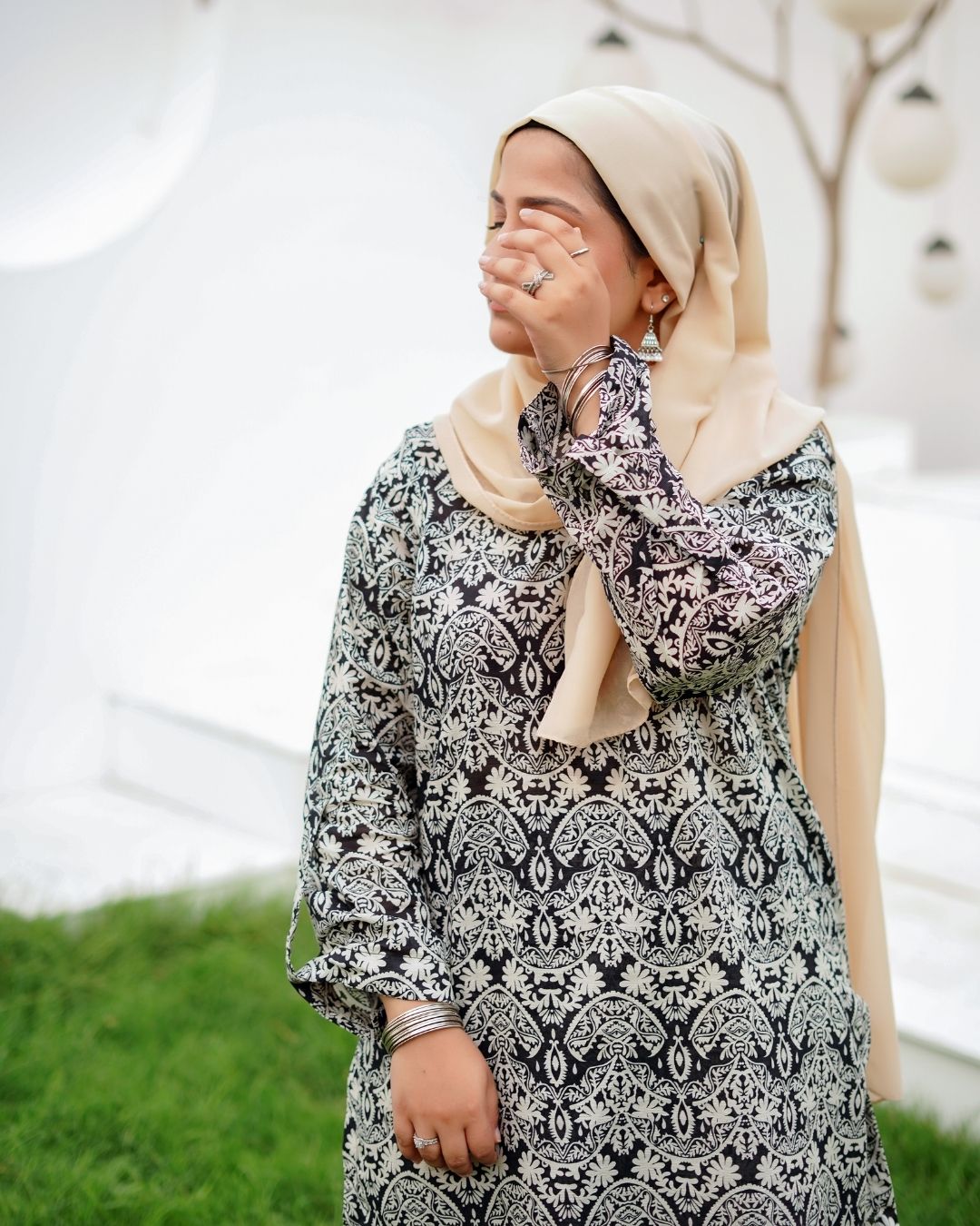 Black Doriya Lawn Suit 2-piece suit shalwar kameez trending collection 2025