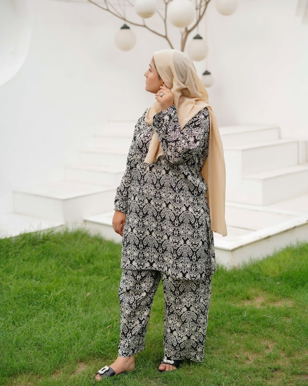 Black Doriya Printed Lawn Suit 2-piece suit trending collection