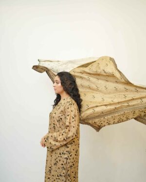 Camel Charm – YASHAM® Premium Slub Linen 3-Piece Printed Suit