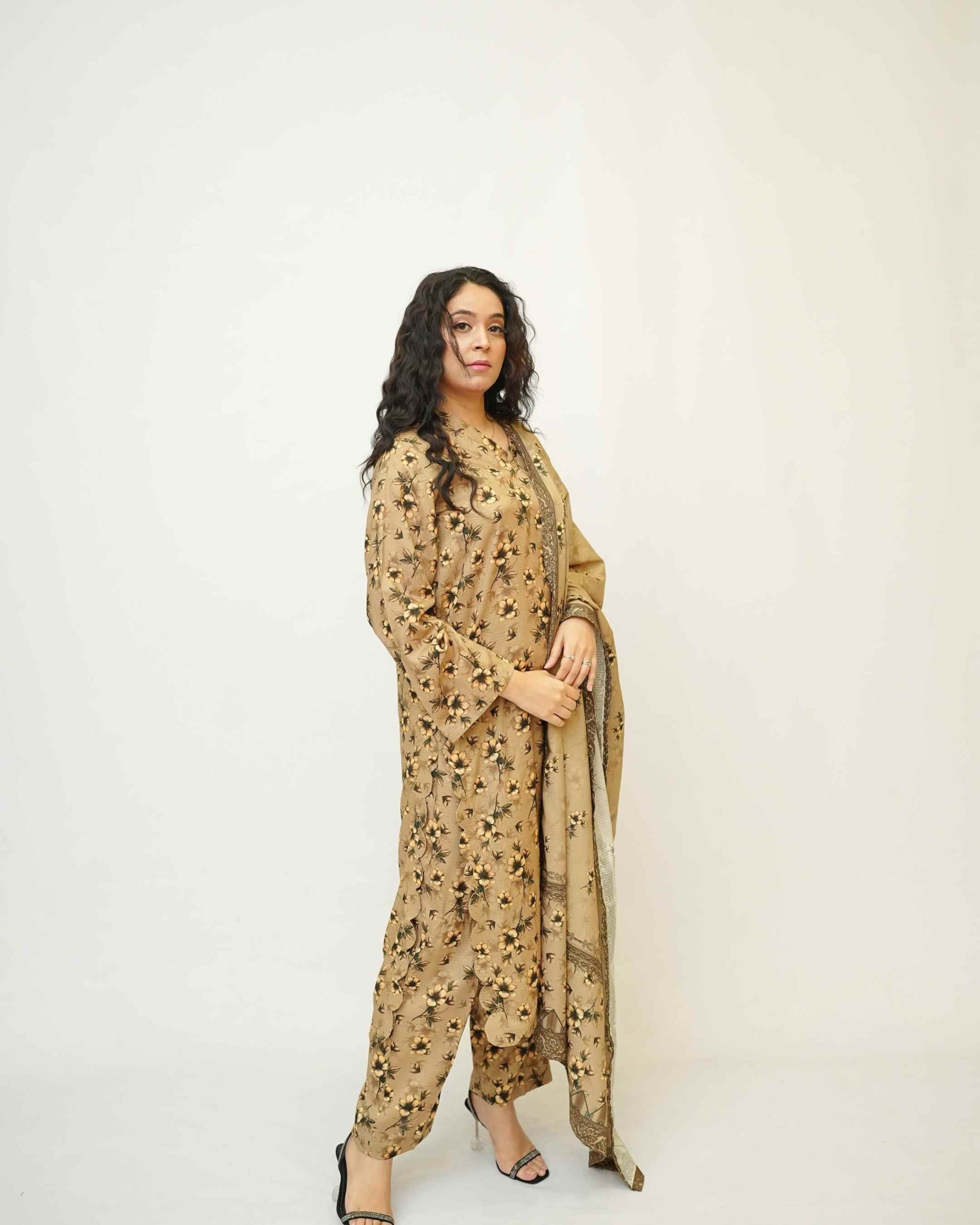 Camel Charm – YASHAM® Premium Slub Linen 3-Piece Printed Suit - Image 2