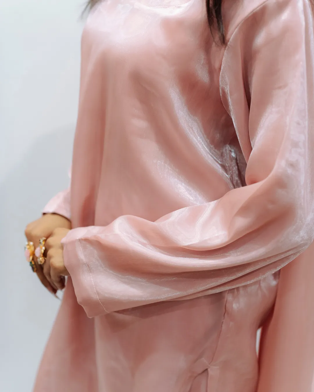 Blush Farshi – YASHAM® Premium Sheesha Silk 3-Piece Suit - Image 3